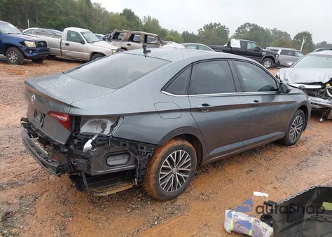 2021 Volkswagen Jetta 1.4T R-Line/1.4T S/1.4T Se z USA, uszkodzony, nr VIN 3VWC57BU6MM057133